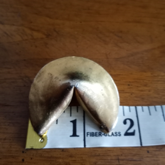 Final Markdown🎉🎉Brass Fortune cookie pendant - Picture 4 of 7